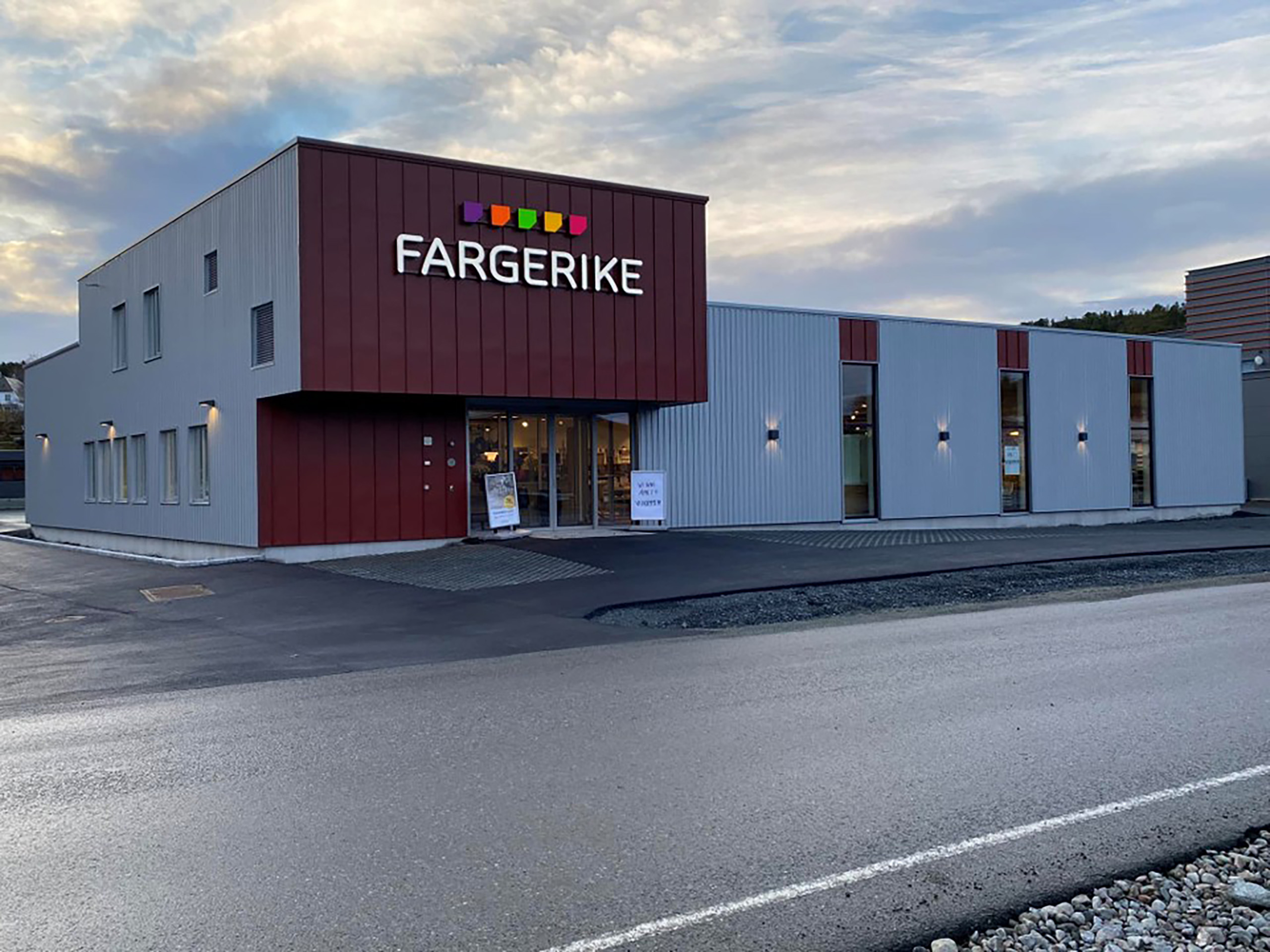 Næringsbygg_Referanser_Fargerike Bjugn